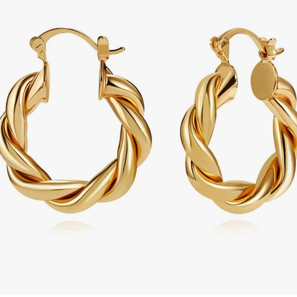 🔥NWOT* 14K Twisted Gold Platd Chunky Hoop Earrings